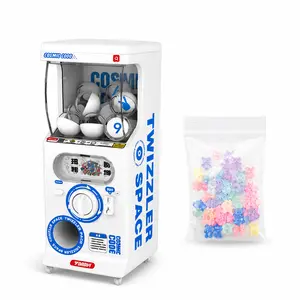 1PC Miniature Gacha Machine, Random Color 1:12 Scale Desk Decor with Bear Mini Accessories, Rotating Capsule Machine Display for Dollhouse, Shelf, and Model Scene