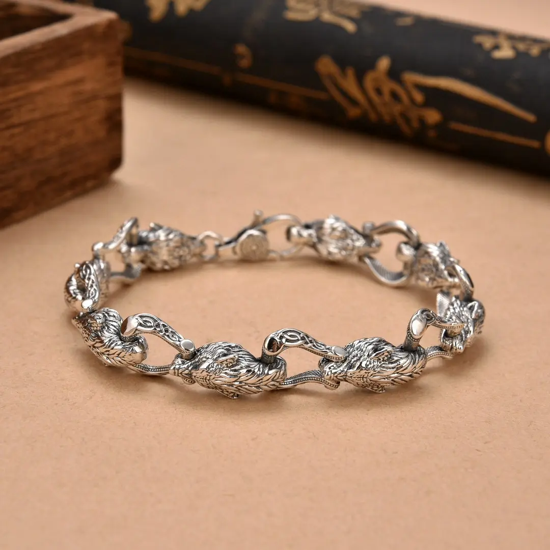 Men's Wolf Motif Travel Bracelet - Retro Look, Heavy Craftsmanship, Dominant Style Fashion Costume Jewelry Accessory, Bangle Form, Qita11 Metal, Travel Gear