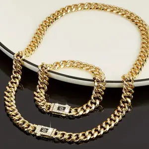 Cadena y guillo chapado 14k en diseño Mónaco