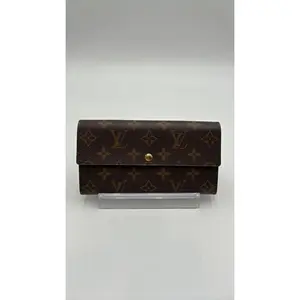 Pre-owned Louis Vuitton Leather Luxury Bags & Accessories Monogram Sarah Wallet Date Code: CT0029V