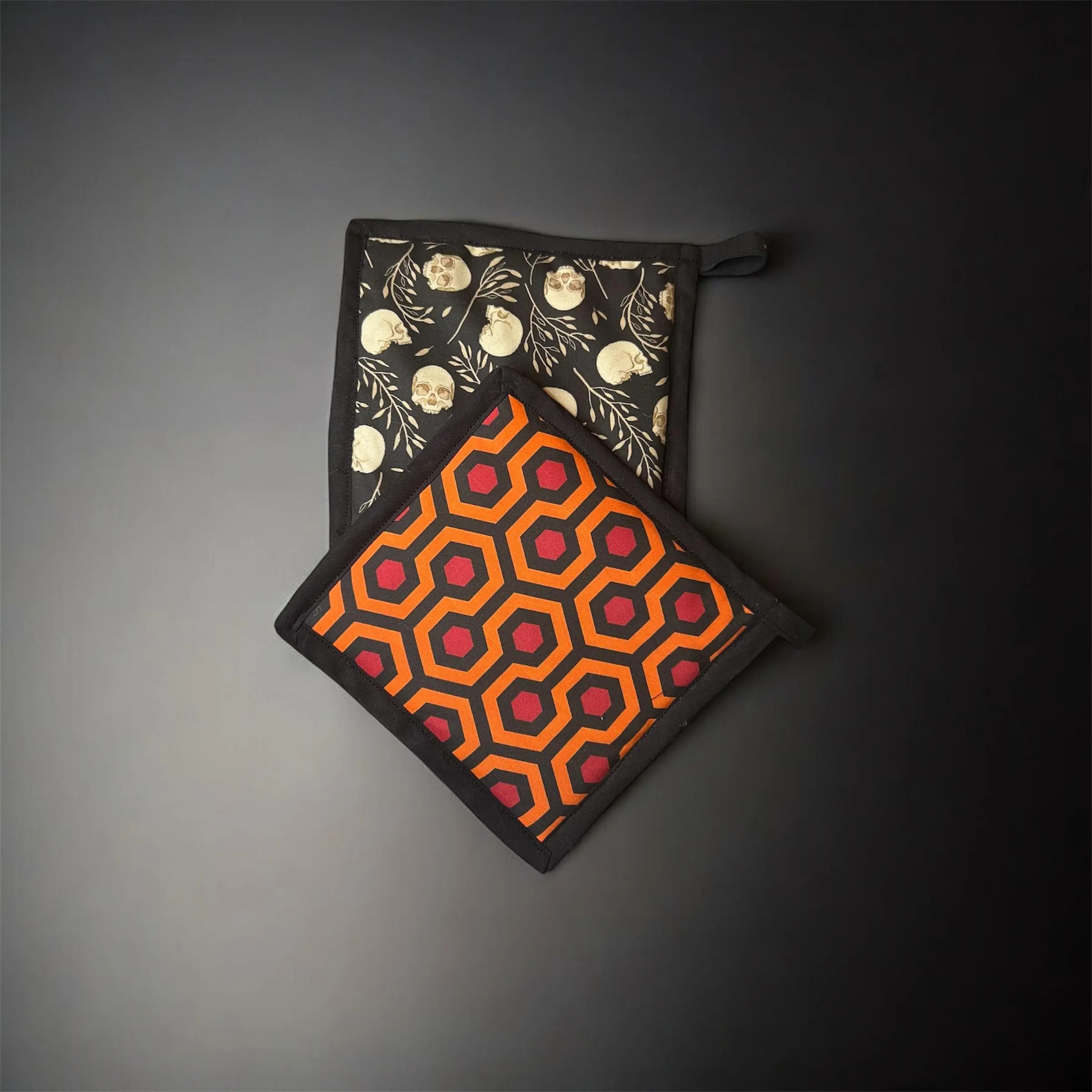 Handmade Gothic Spooky Pot Holders - 100% Cotton, Heat-Reflective Batting, Machine Washable, Large Size for Cast Iron Pans & Baking Sheets