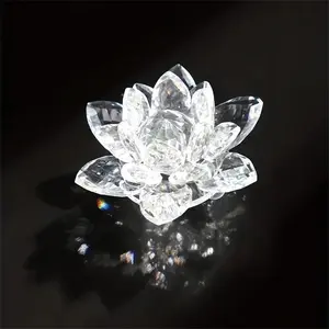 Artificial Crystal Lotus Statue Decoration, Exquisite Lotus Ornament, Sparkling Lotus Decoration, Crystal Carvings, Home Decor for Wedding, Anniversary, and Special Occasions