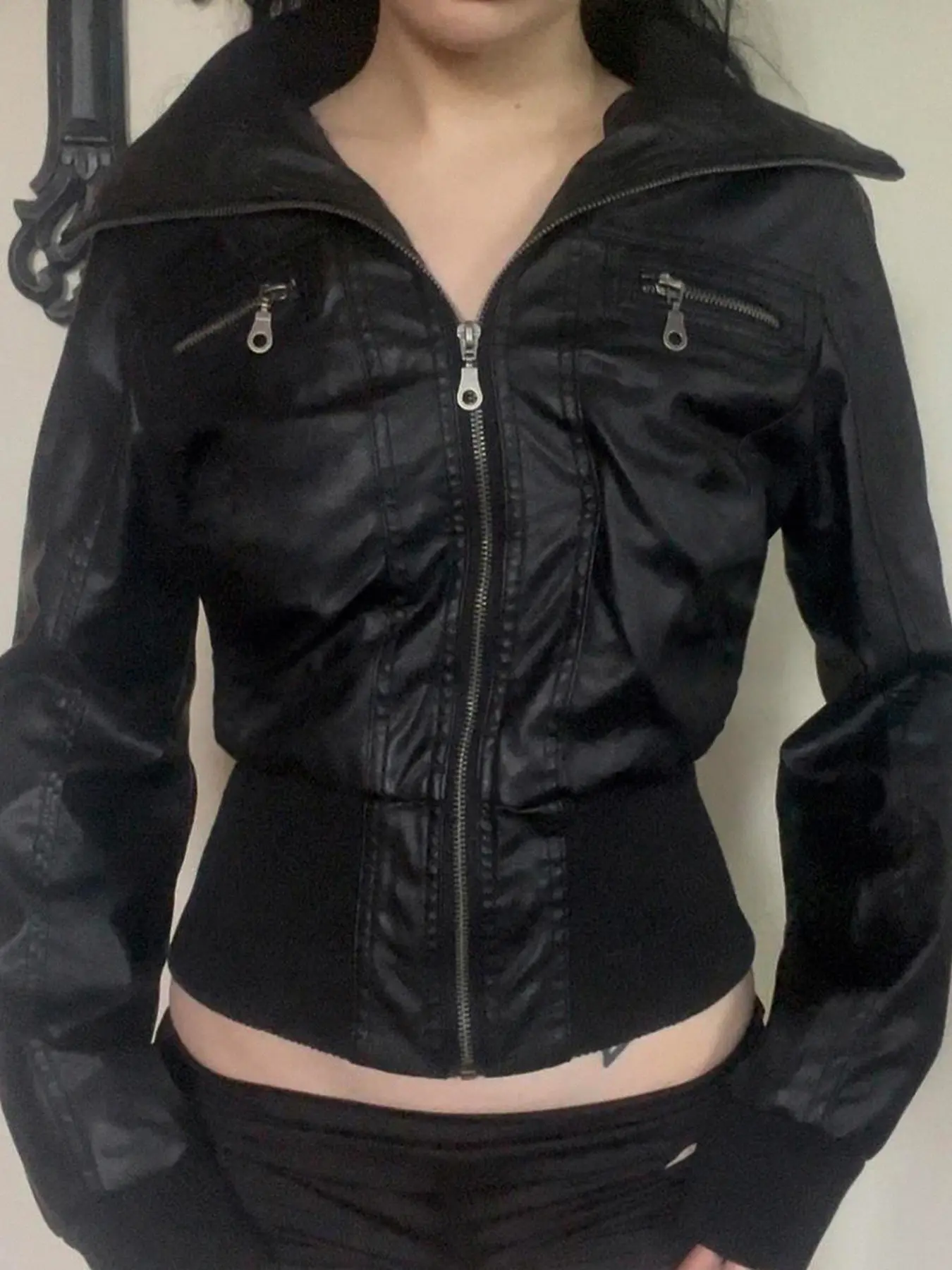 Women's Solid PU Leather Long Sleeve Zipper Jacket, Zip Front, Casual Fashionable Outerwear, Stylish and Comfortable Jacket for Daily Wear, Biker Jacket