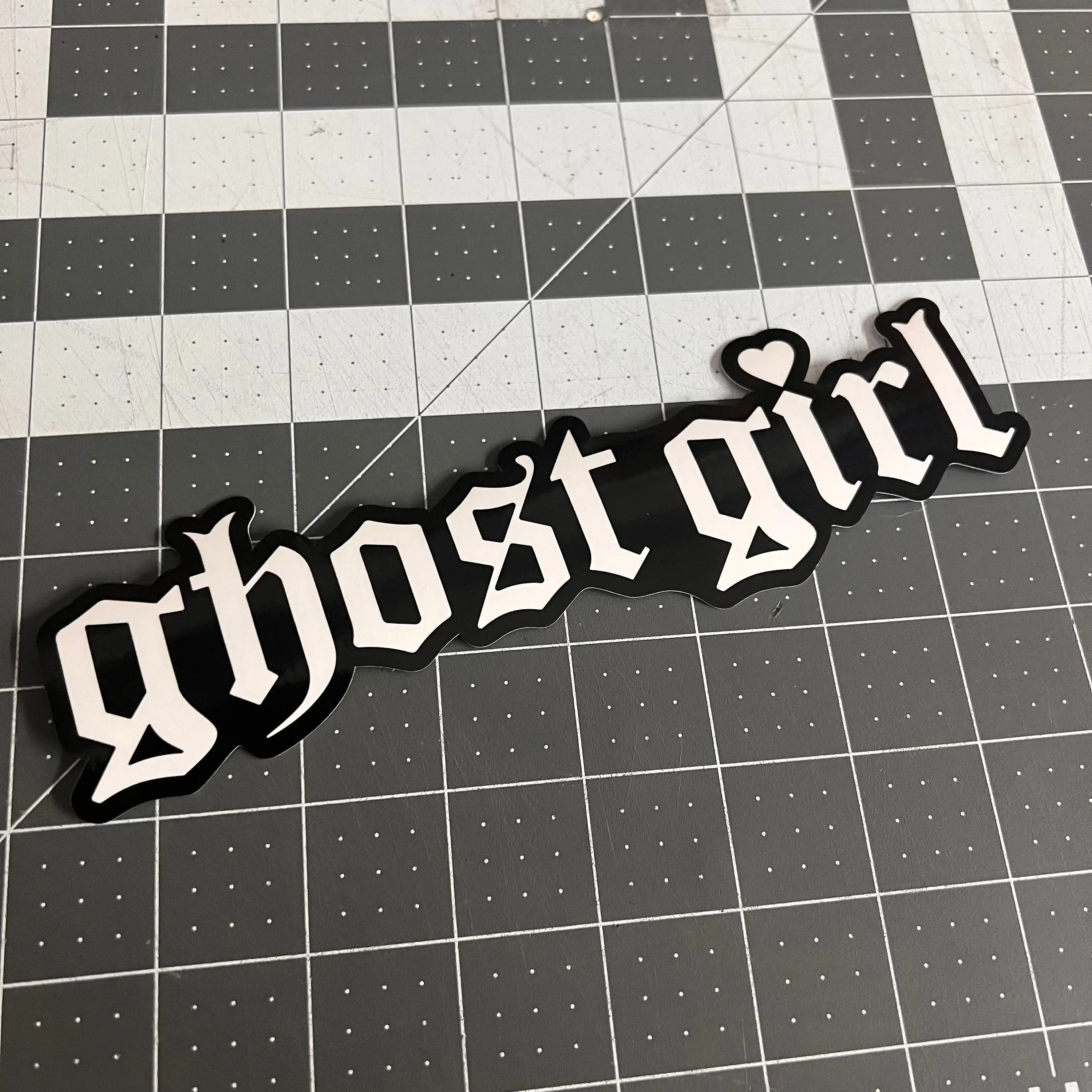 Ghost Girl sticker ( jdm car decal, peek sticker, jdm sticker, Bumper sticker, windshield banner cardecal  wall stickers slicecarsticker poster pictureframes carsunshade safety measures carmirror accessory scoringlicenseplatesticker window stickers