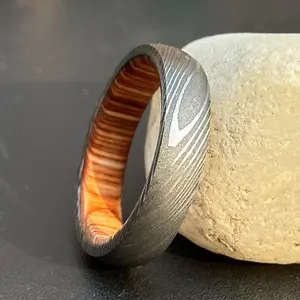 Damascus Steel & Whiskey Barrel Wood Wedding Band - Unique Gift for Him