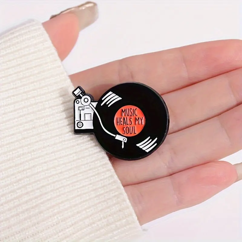 3pcs Vintage Gramophone Design Brooch - Stylish Pin for Backpack, Jeans, Sweater, Coat - Perfect Decor for Men and Women with Unique Retro Style