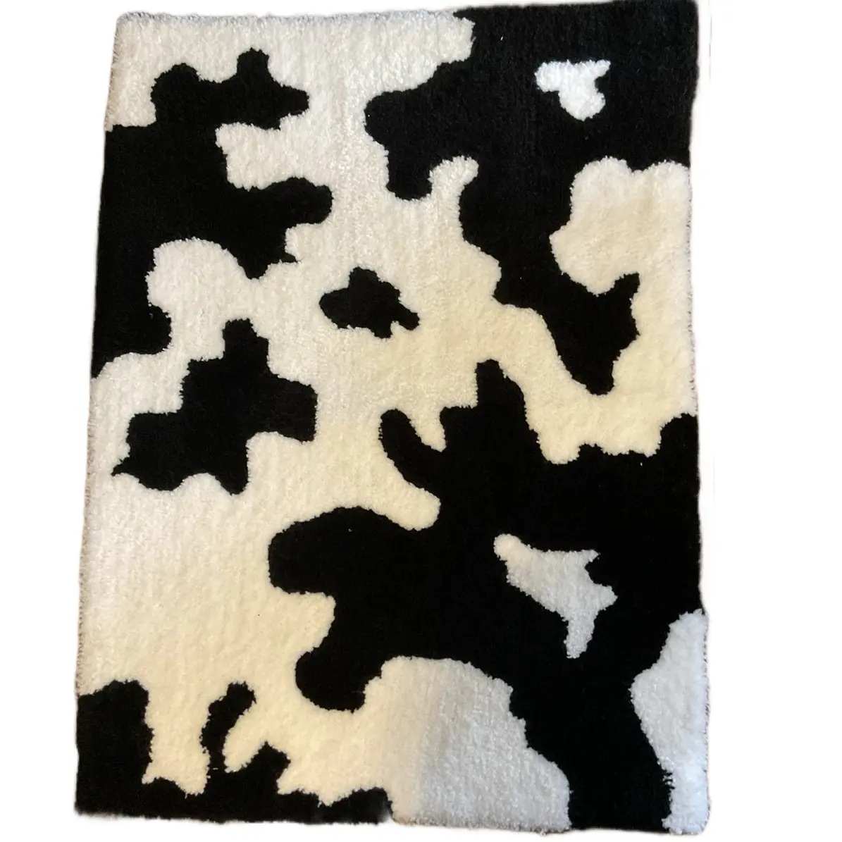 Soft and Durable Cowhide Rug - Perfect Floor Covering for Your Home