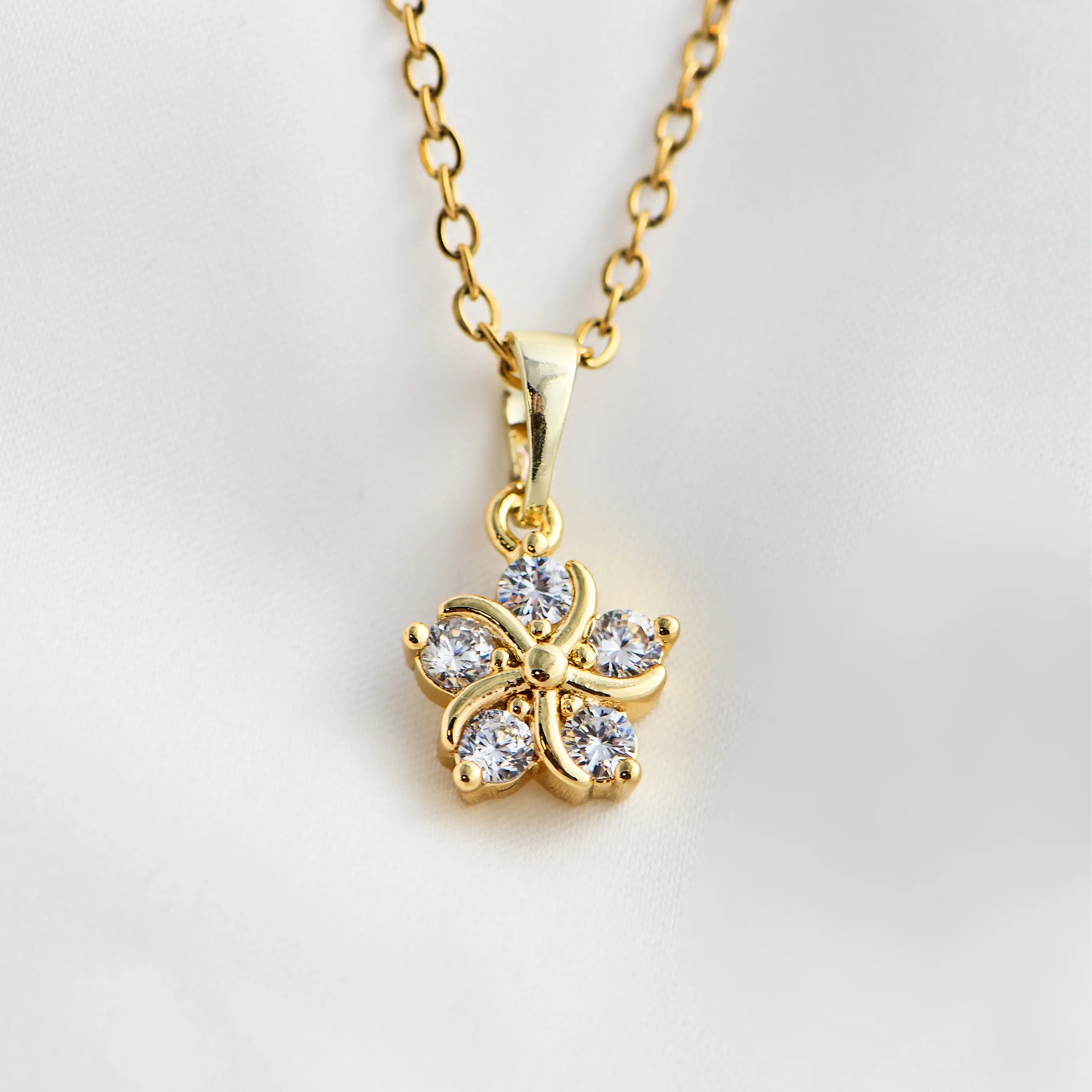 HEALING FLOWER NECKLACE | 18K Gold Filled & Non Tarnish - Promotes emotional healing and inner peace