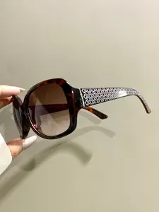 Large Frame Glasses Fashion Simple Punk Eyeglasses, Thick Frame Legs Eyewear for Men and Women, Stylish Glasses