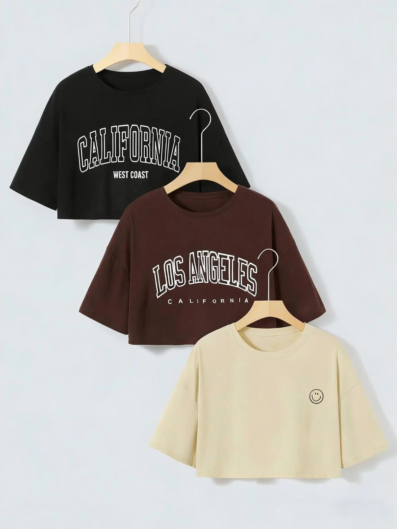 3 Pcs Y2K Cropped T Shirts for Women, Fit, Oversized Baggy Short Sleeve Graphic Tees, Preppy California Print Casual Crop Tops, Smiley Face Summer Basic Tees, Trendy Streetwear for Teen Girls & Young Adults, Perfect for Daily Wear