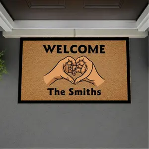 Personalized Family Name Doormat Custom Heart Hands Welcome Mat For Front Door Entryway Porch Decor Custom Last Name Floor Rug Indoor Outdoor Housewarming Wedding Gift For Newlyweds Couples
