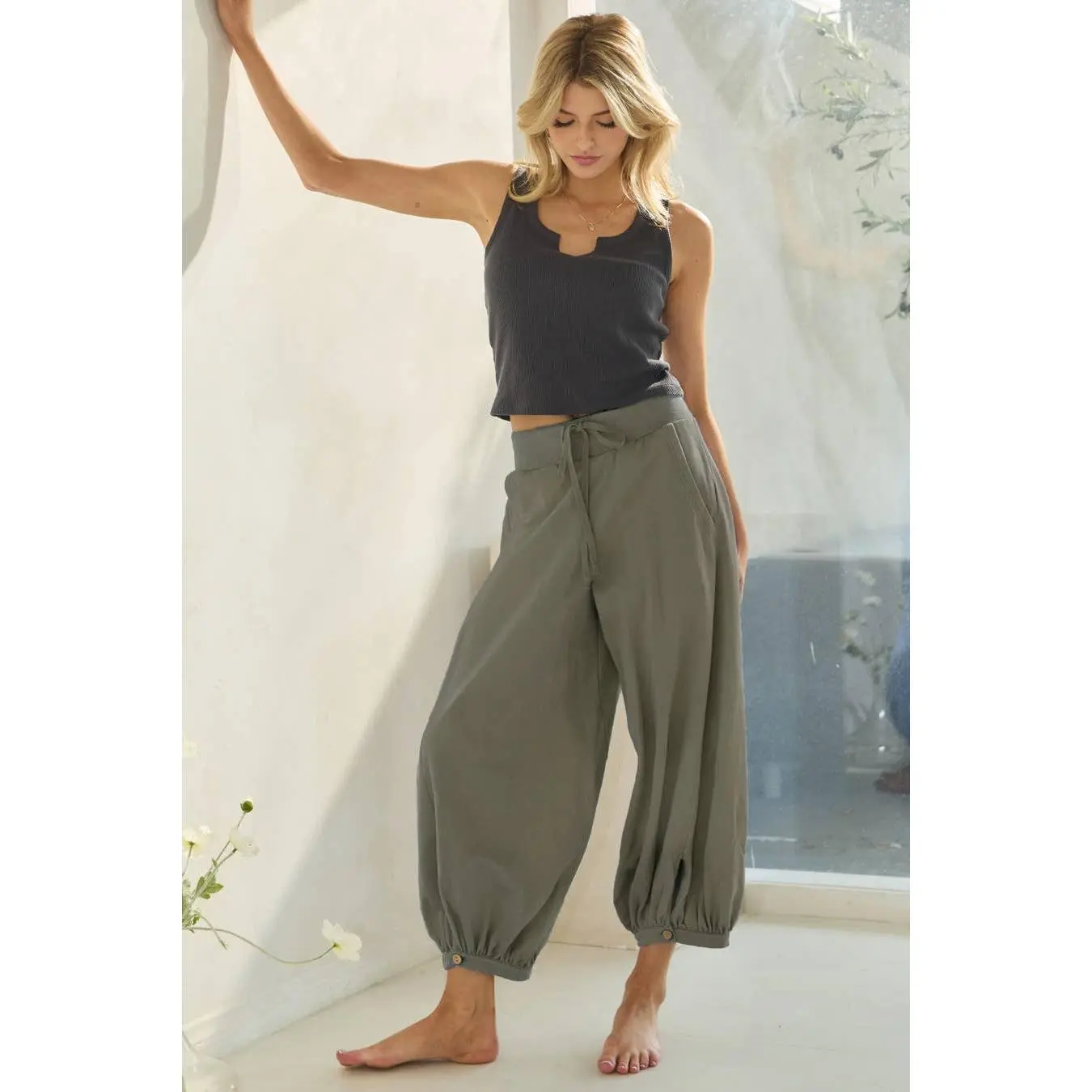 Women's Acid Washed Capri-Length Bubble Pants, Womenswear Casual Bottoms