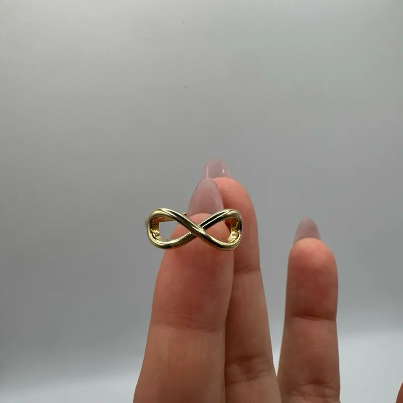 14K Gold Infinity Ring, Size 7