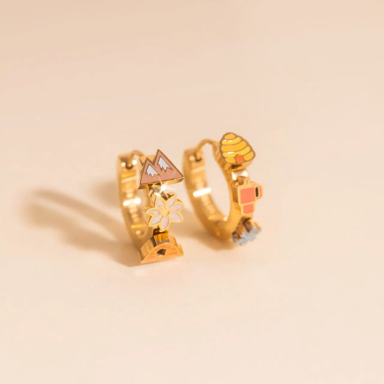 Utah 3D Huggie Hoop Earrings