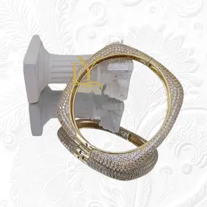 LaYaiBoutique #1371 Square Style Bracelet with 14k Gold Plated Sirconia HIGH QUALITY.