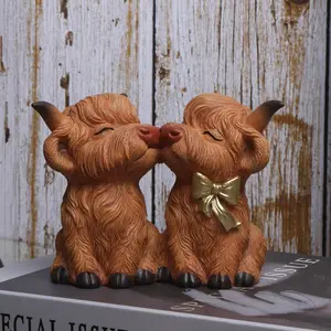 Highland Cow Decor, Scottish Highland Calf Resin Handmade Statue, Layered Tray Tabletop Farmhouse Home Decoration Gift, Cow Ornament, Decorative Sculptures, Home Decor Ornaments, Resin Animal Sculptures, Animal Decorations