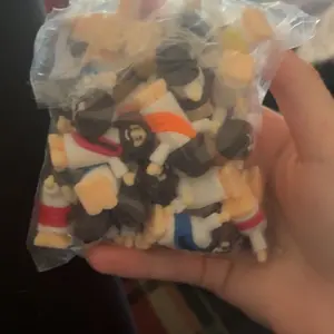 30/50 Mini Jesus "Jesus Loves You" Rubber Figurines, Tiny Jesus Ornament Decor, Perfect for Playing Hide-and-seek with Easter eggs on Sundays Ideal Gifts for Religious Parties Christenings Religious Decoration