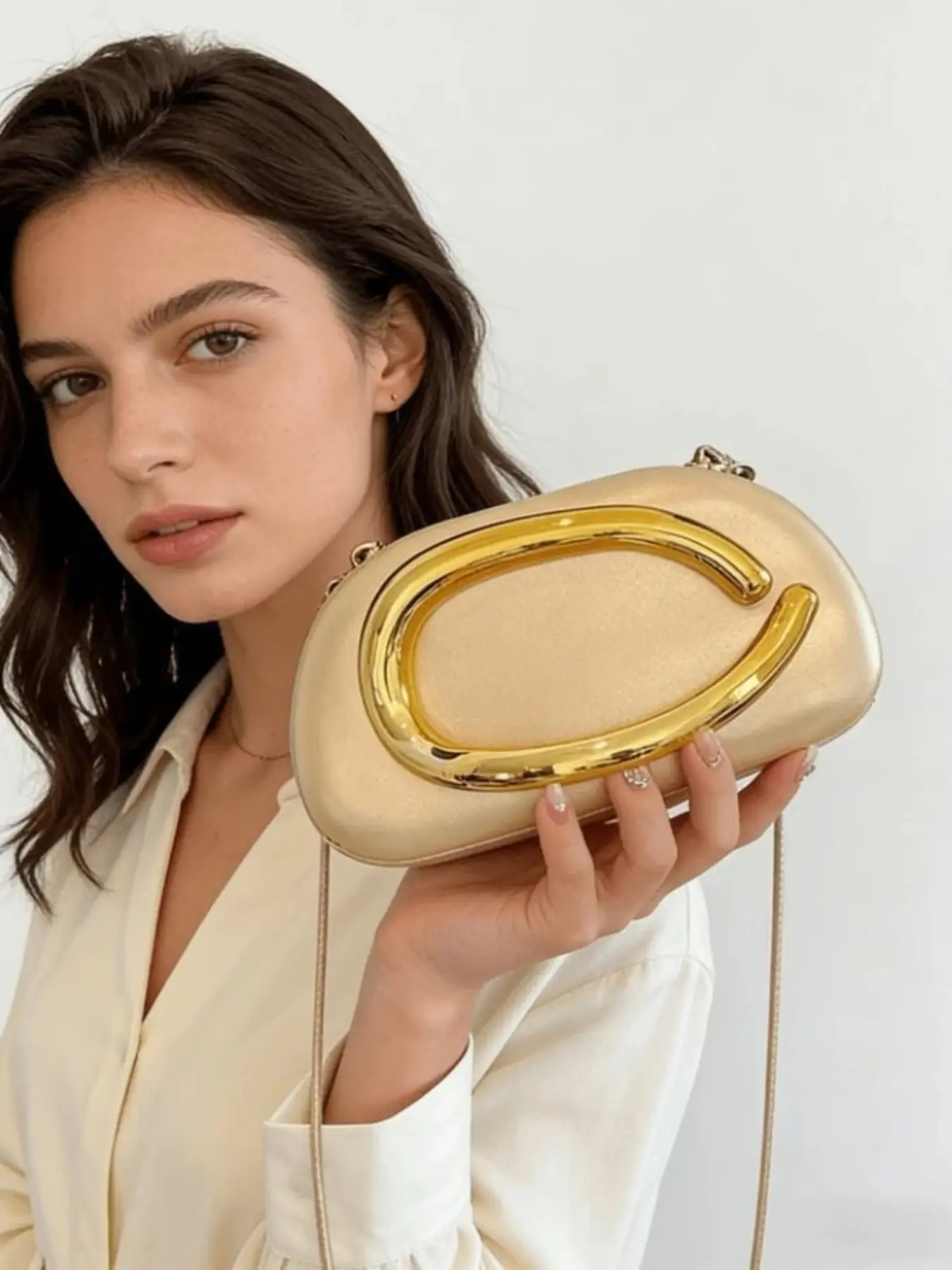 Shoulder Bag for Women Crossbody Bag Purse Evening Clutch, Chic Bag, Fashionable Purse, Elegant Chain Strap, with Chain Design Stylish Handbag Perfect for Proms Banquets Weddings Cocktail Parties Date Nights Formal Events and Special Occasions