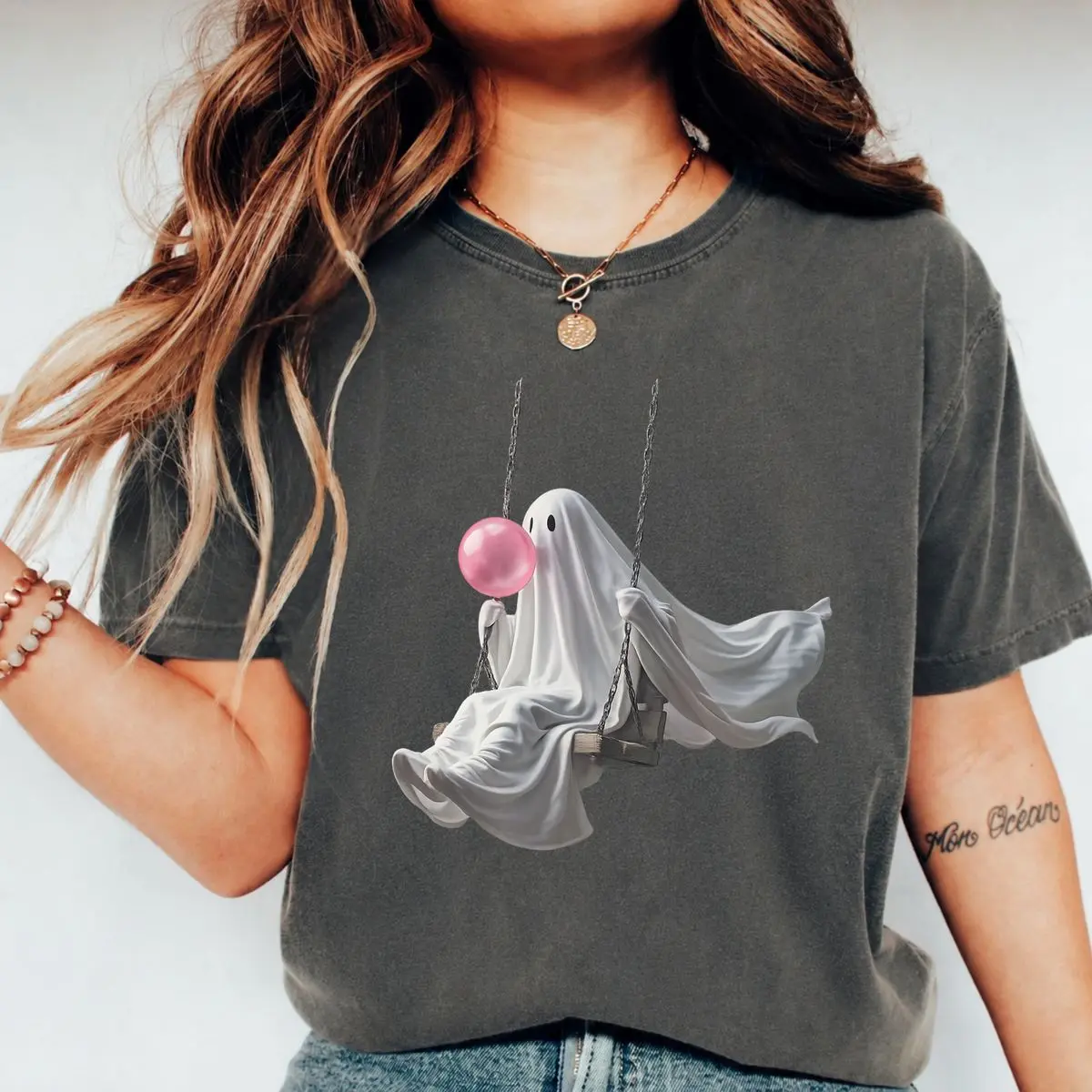 Ghost Swing Bubblegum Shirt, Cute Spooky Halloween Comfort Colors T-Shirt, Vintage Ghost Graphic Tee for Women, Fall Outfit, Halloween Gift