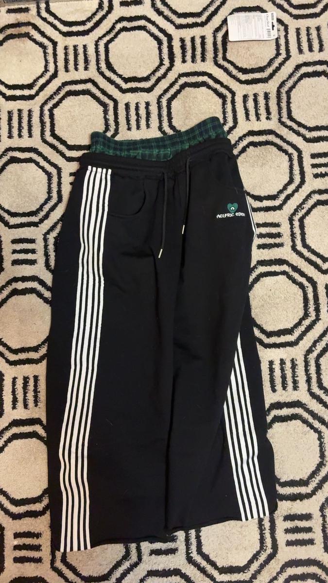 Item: Black, XS, Regular