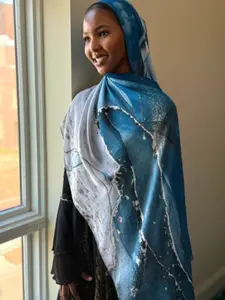 Women's Elegant Fashion Scarf Head Scarf Blue Marble Print Hijab 80x180cm, Compatible with Abaya Long Robe and Muslim Shawl, Stylish Versatile Casual Wear