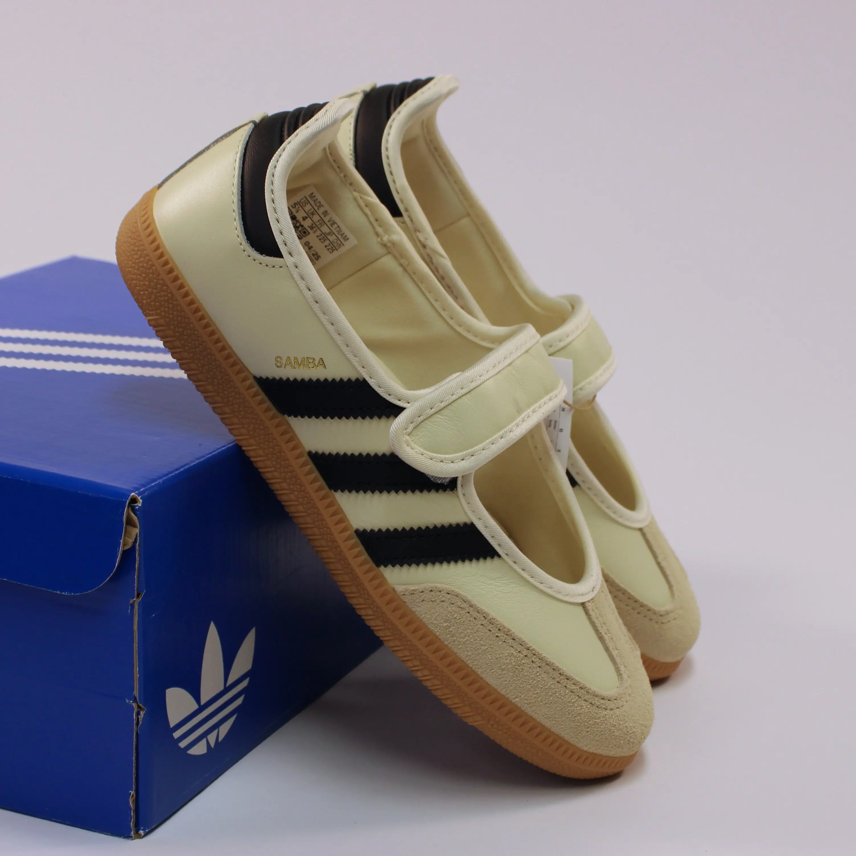 Adidas Samba Jane Cream Black Gum Women's Sneaker - Authentic Brand New Shoes JR7338