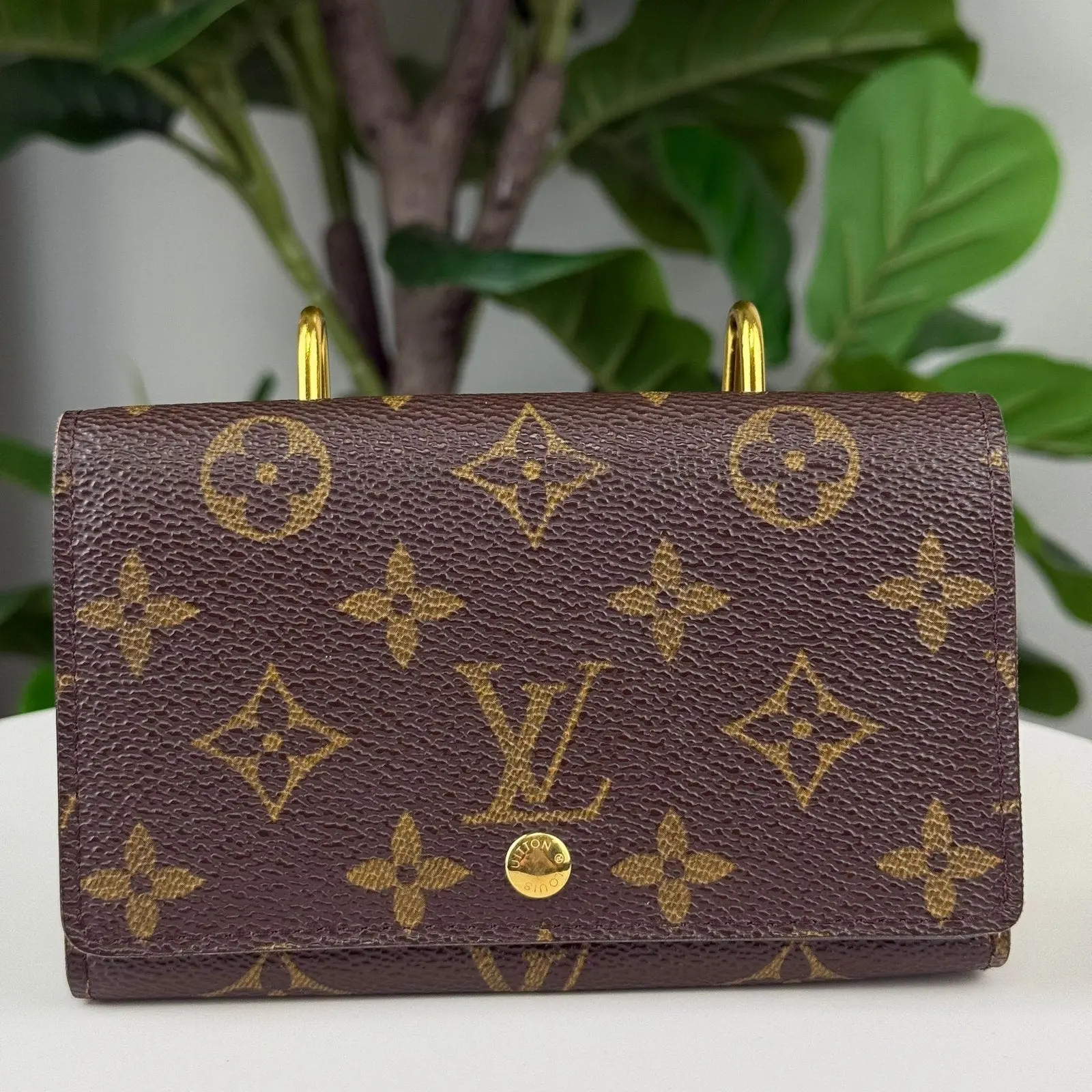 Pre-owned Authentic Louis Vuitton Portefeuille Tresor Long Wallet Monogram Canvas, Refined Leather Trim