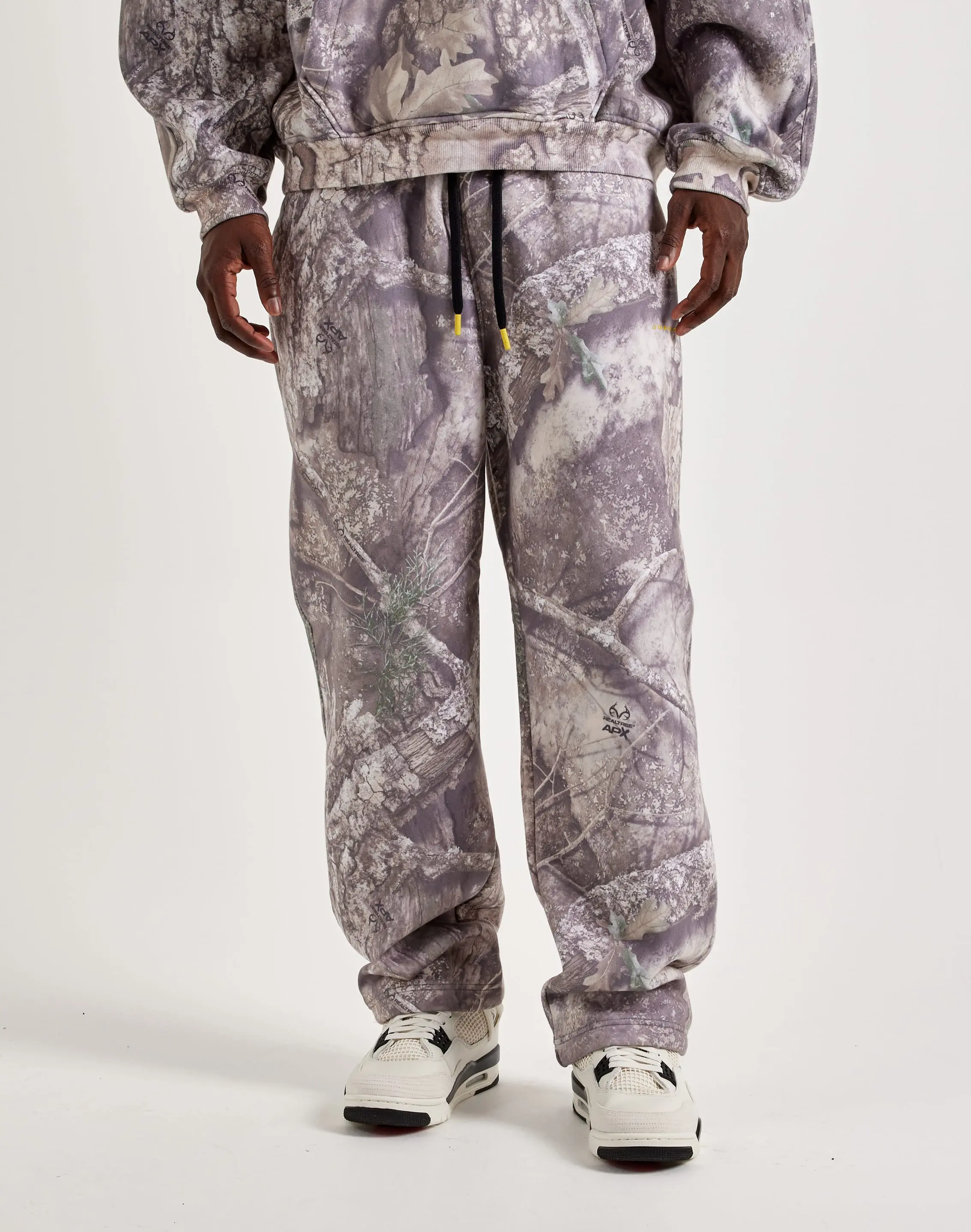 Mens Jordan Brooklyn Fleece Realtree Open-Hem Pants