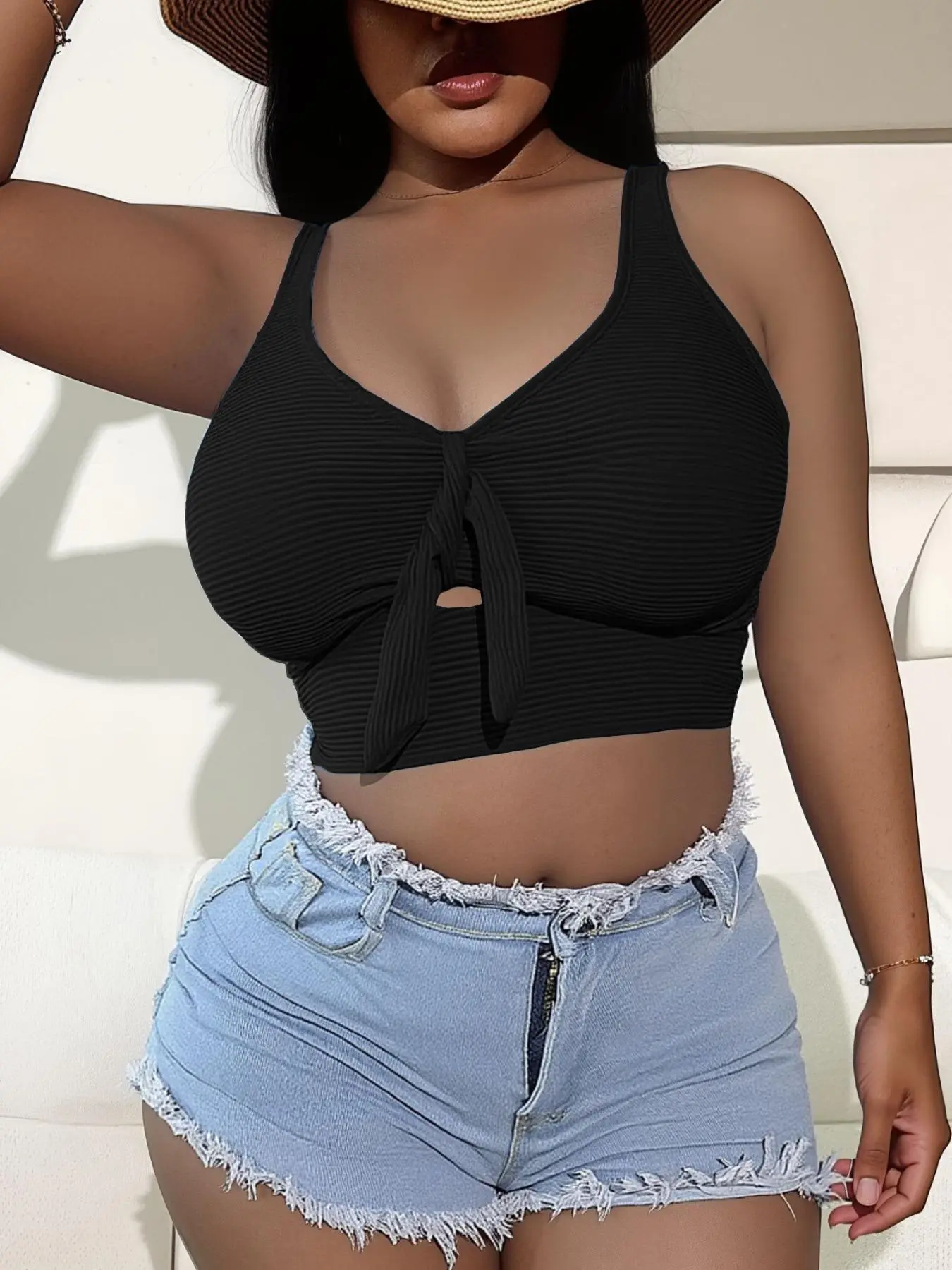 Women's Plus Size Solid Color Front Tie Bikini Swimsuit Top, Tankini Tops, Tankini Beachwear, Perfect for Beaches and Pools, Summer Sporty Style, Tight-Fitting A-Type Silhouette, Ruched Tankini Top, Fitted Swimwear