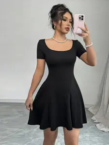 Women's Slim-Fitting Square Neck Waist Cinched A-Line Dress, Classic Versatile Minimalist High-End Style, Summer Party Commute Short Skirt