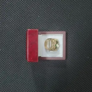 KADR  1984  RIGN AND BOX SET