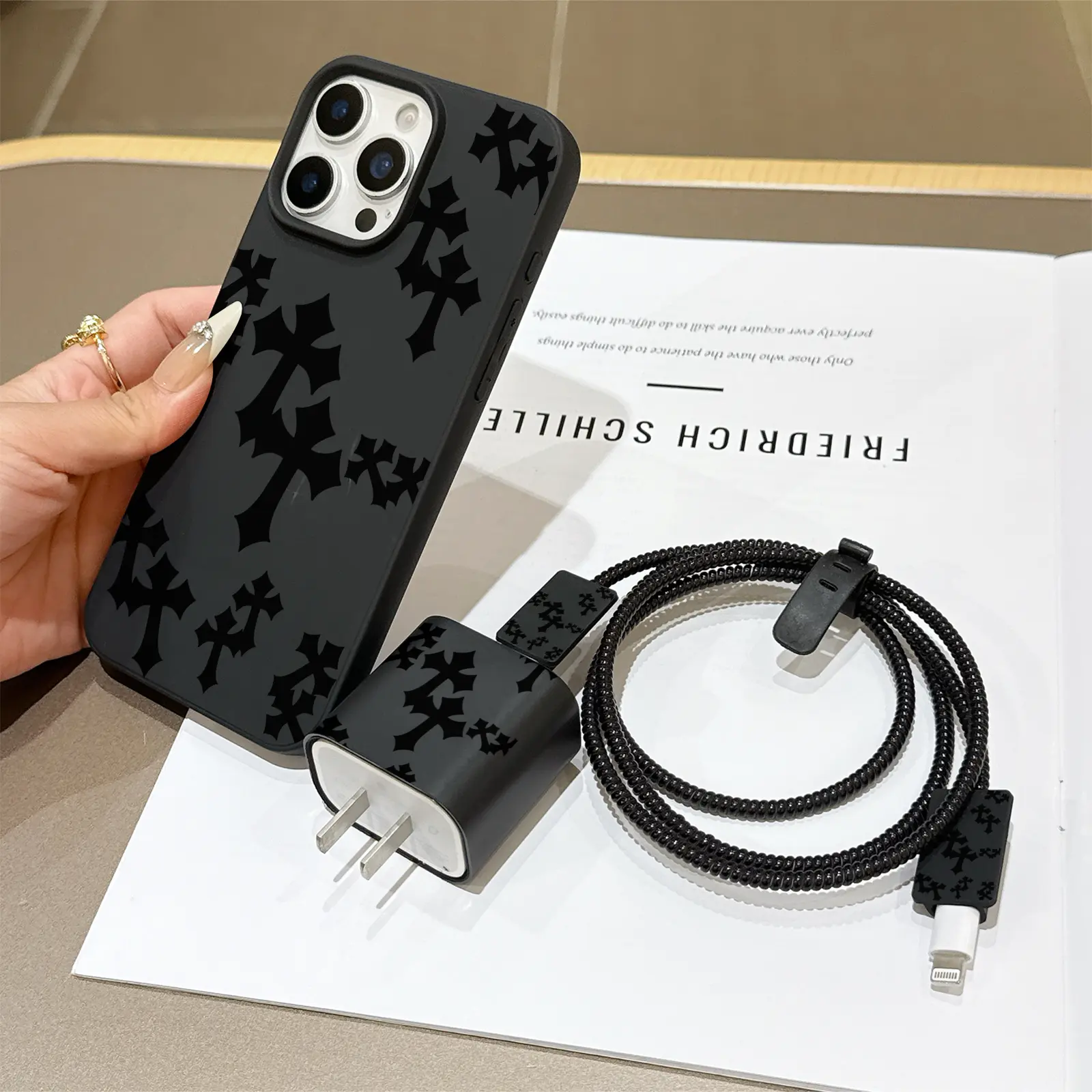 6 Piece Set Liquid Cross Pattern Protective Phone Case Tpu Shell, Charger Head Cover, Cable Protector, Storage Rope, Data Line Protection, iPhone 6-17 Pro Max Accessories