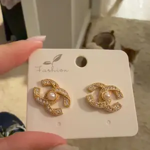 Elegant Zircon Cross Pearl Earrings Set, Fashion Earrings, Trendy C-Shaped Ear Studs for Women, Perfect for Daily Wear & Date Nights, Earrings Jewelry