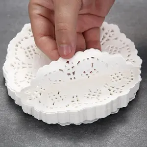 Round Paper Doily Lace Brim Cupcake Pad, 1 Count Party Wedding Table Decor, Biscuit Cake Pad, Kitchen Utensils, Kitchen Supplies, Disposable Paper Plates