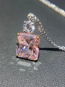 1 PC Gorgeous Pink Cubic Zirconia Necklace Pendant For Women For Valentine's Day Gift Wedding Engagement Anniversary Party Jewelry