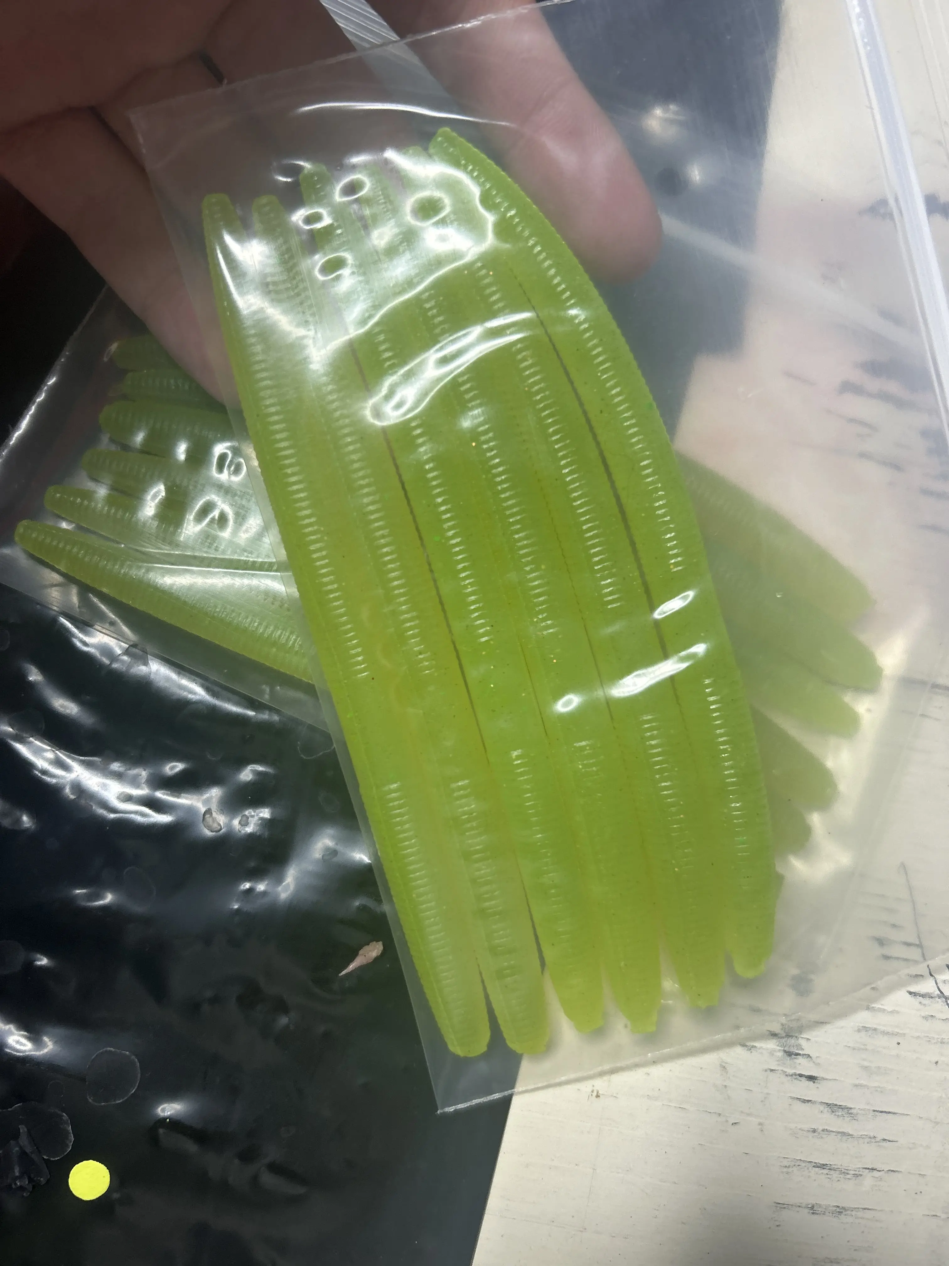 Green apple Senko fishing worms