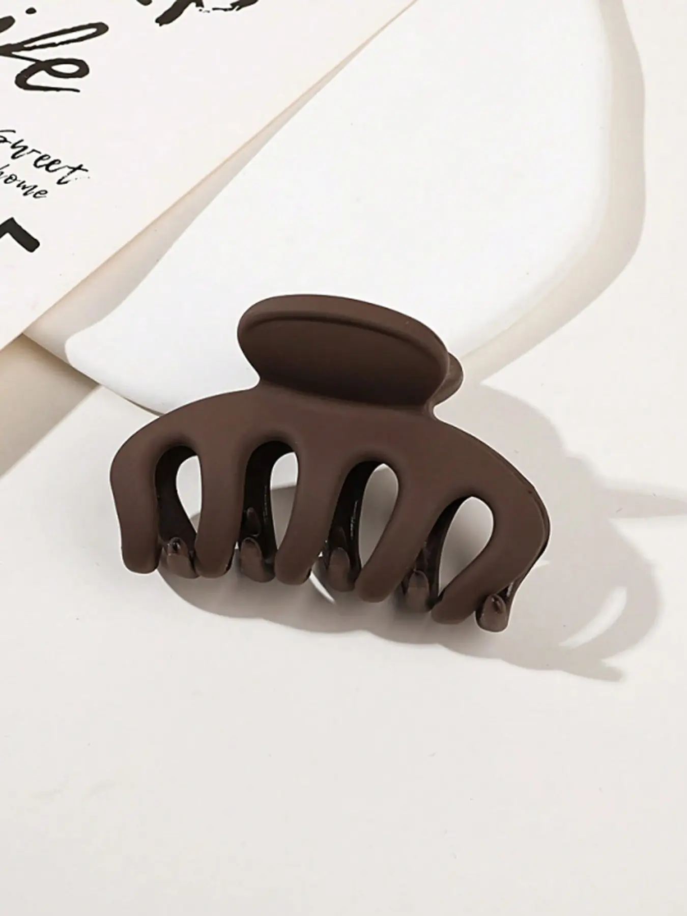 Women's Medium Size Hair Clips, Hair Claw, 6.2cm Lightweight Plastic, Fashionable Elegant Simple Style, Daily Use Accessories