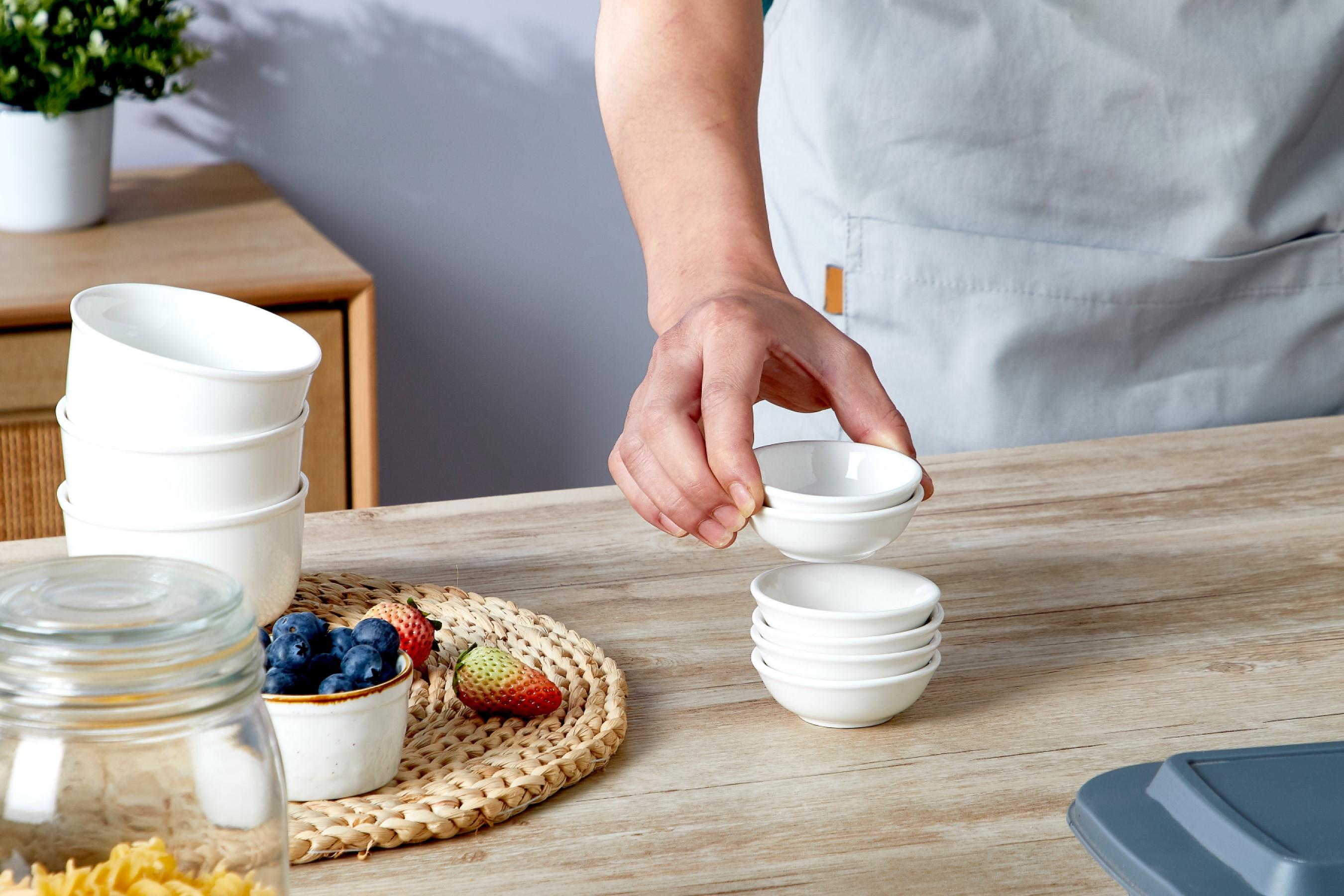 12 & 24 Pack 1.2 Oz Small Ceramic Dipping Bowls Bulk, White Soy Sauce Dishes for Ketchup, Olive Oil, Sushi, Appetizer & Condiments ,white