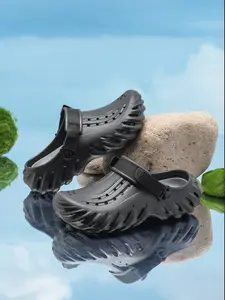 Men's Sporty Breathable Quick Drying Hollow Out Design, Casual Comfortable Non-slip Sandals for Beach, Fashionable Shoes for Outdoor, Boy, Caged Clogs