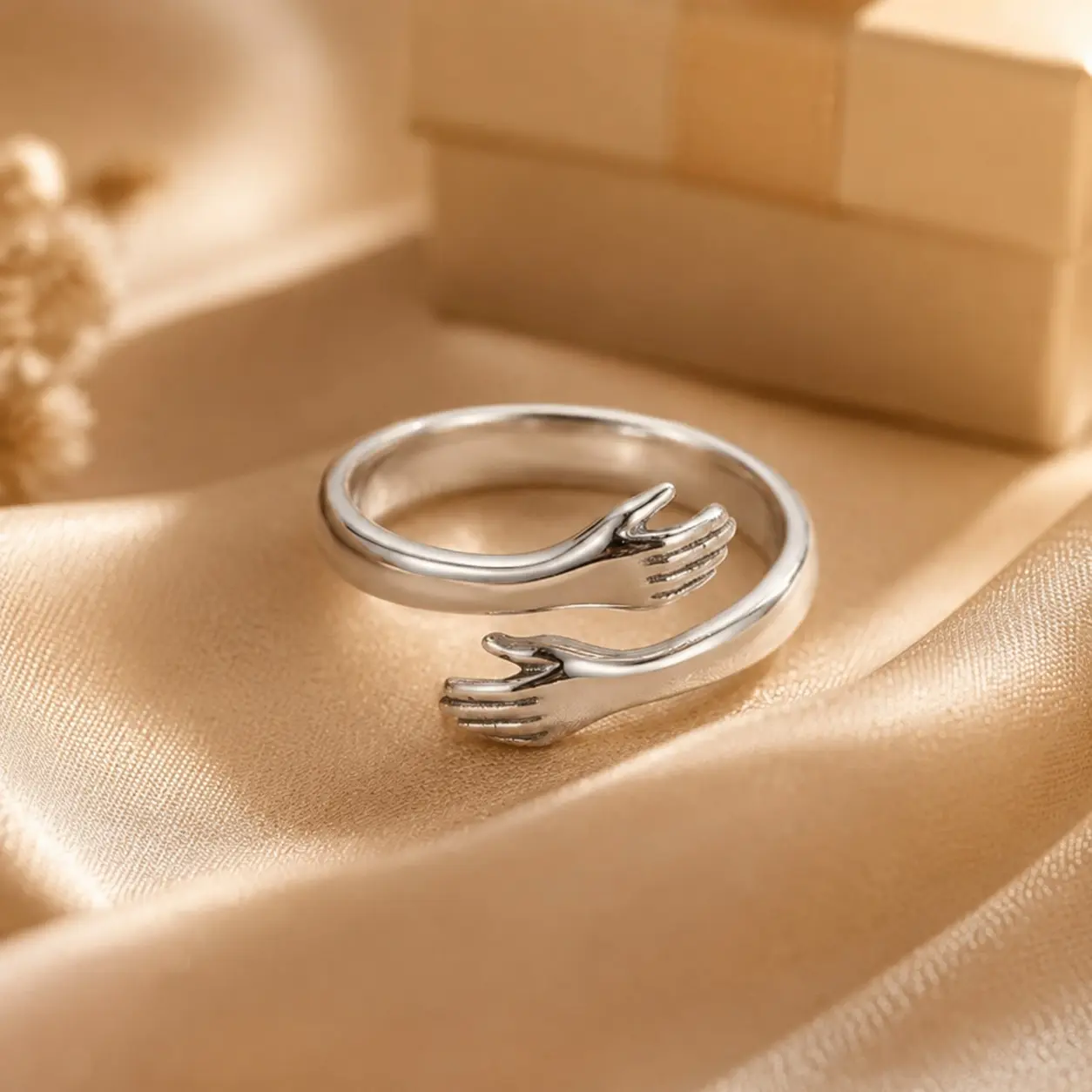 You Need a Hug: The Hug Ring The adjustable opening fits anyone Jewelry Fashion Accessories