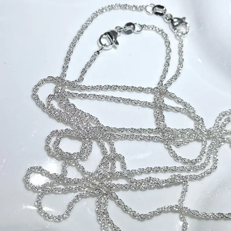 K73.  Silver 18K Twisted Necklace Chain 60mm
