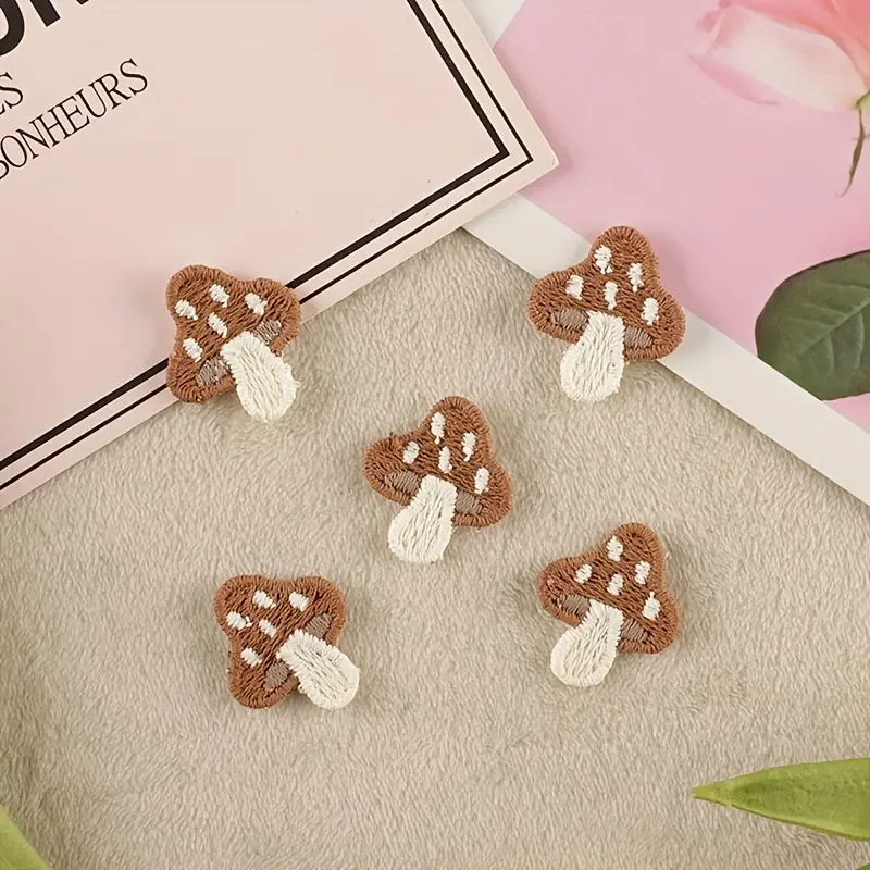 10/20pcs Embroidered Mushroom Appliqué Patches, Mixed Color Fabric Badges for Clothing Repair, Hair Accessories, and Phone Case Decoration
