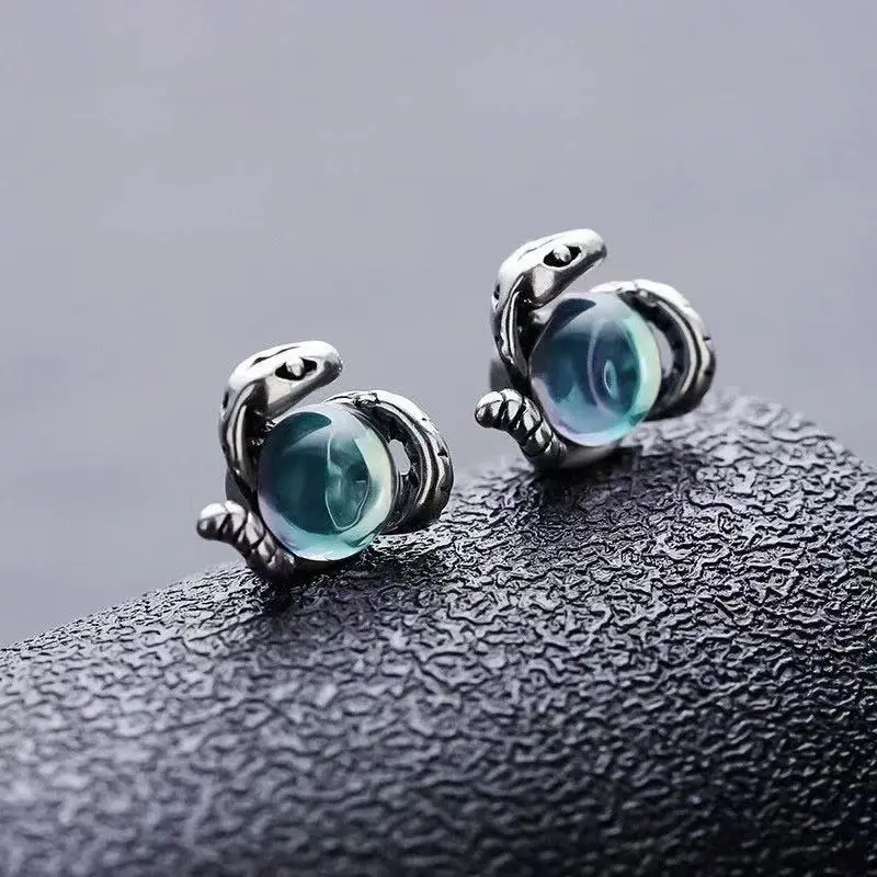 Medusa's Eye Magnetic Clip-On Earrings - Retro Inspired, Vintage-Style, Metal Coating, Luxe, Versatile Unisex Costume Fashion Jewelry