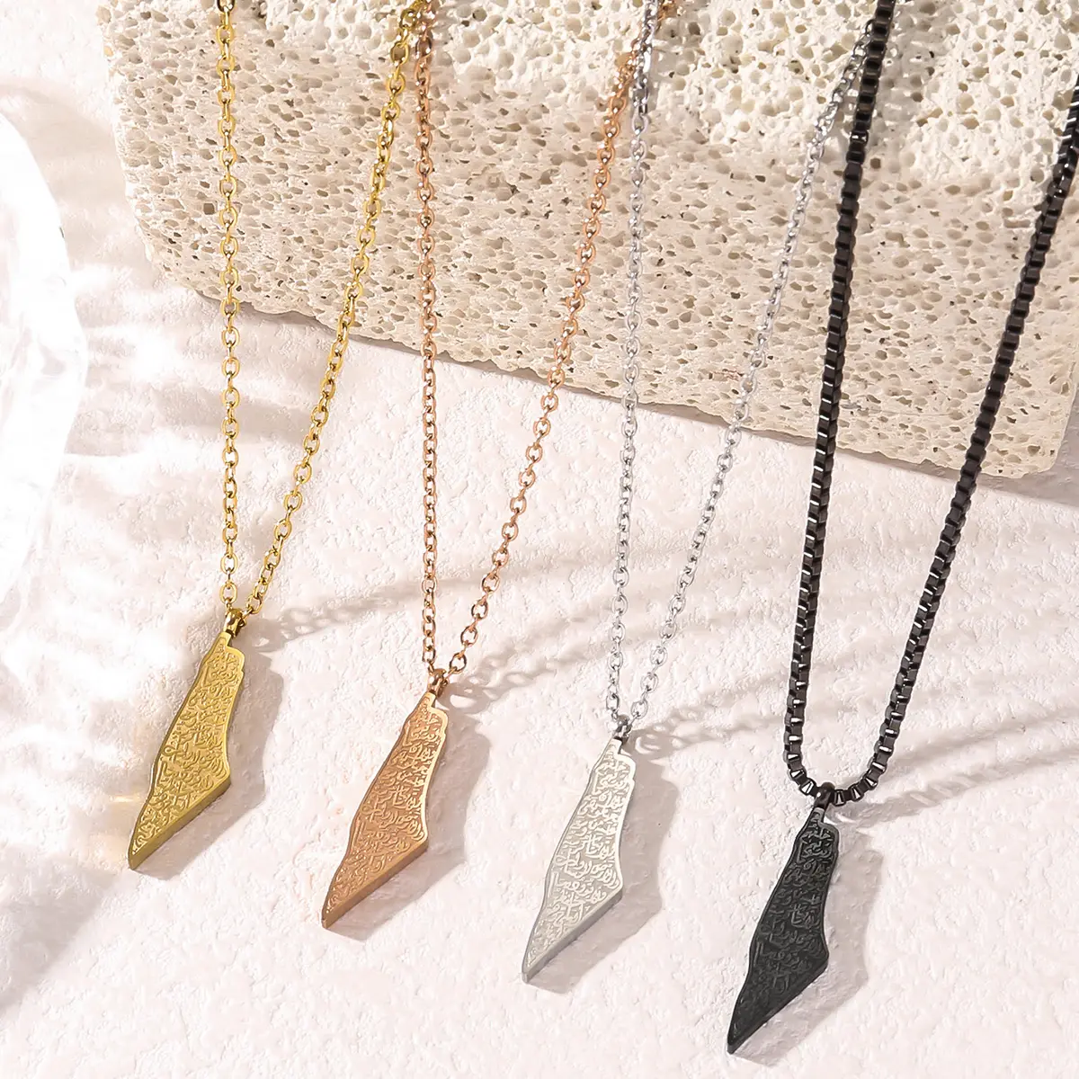Unisex Ayatul Kursi Calligraphy Pendant Necklace, Palestine Map Design Gold 1 Stainless Steel Islamic Jewelry, German Vacuum Coating Long 45+6cm 15g Geometric Accessory for Ramadan Daily Wear