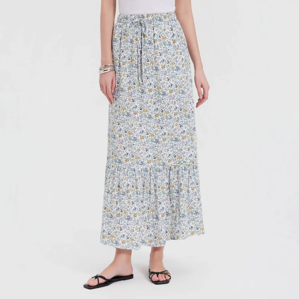 Women's Mid-Rise Tiered Skirt - Universal