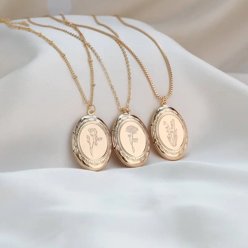 December Birth Flower Photo Locket Necklace with Oval Floral Pendant - Chain 45+5cm, Weight 9.5g, Copper daisy  chain