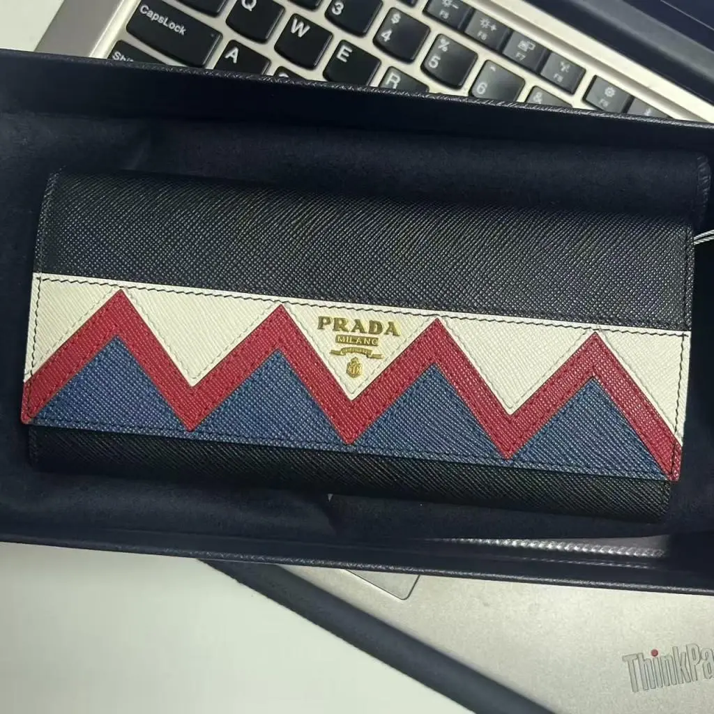 Pre-owned COWHIDE LEATHER Clutches & Wristlets Prada^/Clutches & Wristlets/LYB1515008
