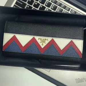 Pre-owned COWHIDE LEATHER Clutches & Wristlets Prada/Clutches & Wristlets/LYB1515008^
