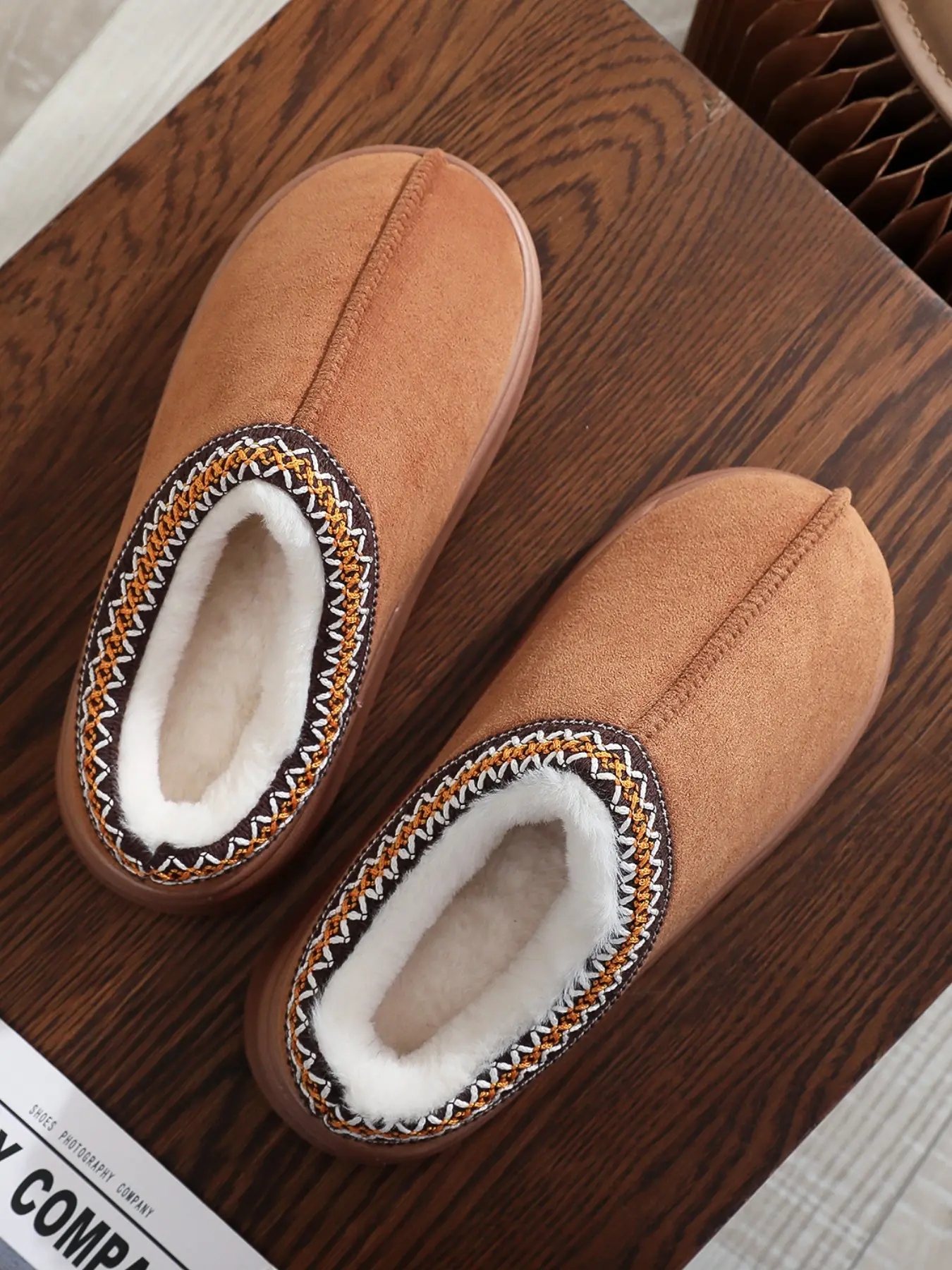 Women's Fashion Plush Slippers, Comfortable and Warm, Soft Suede Exterior and Fleece Lining, Indoor & Outdoor Shoes