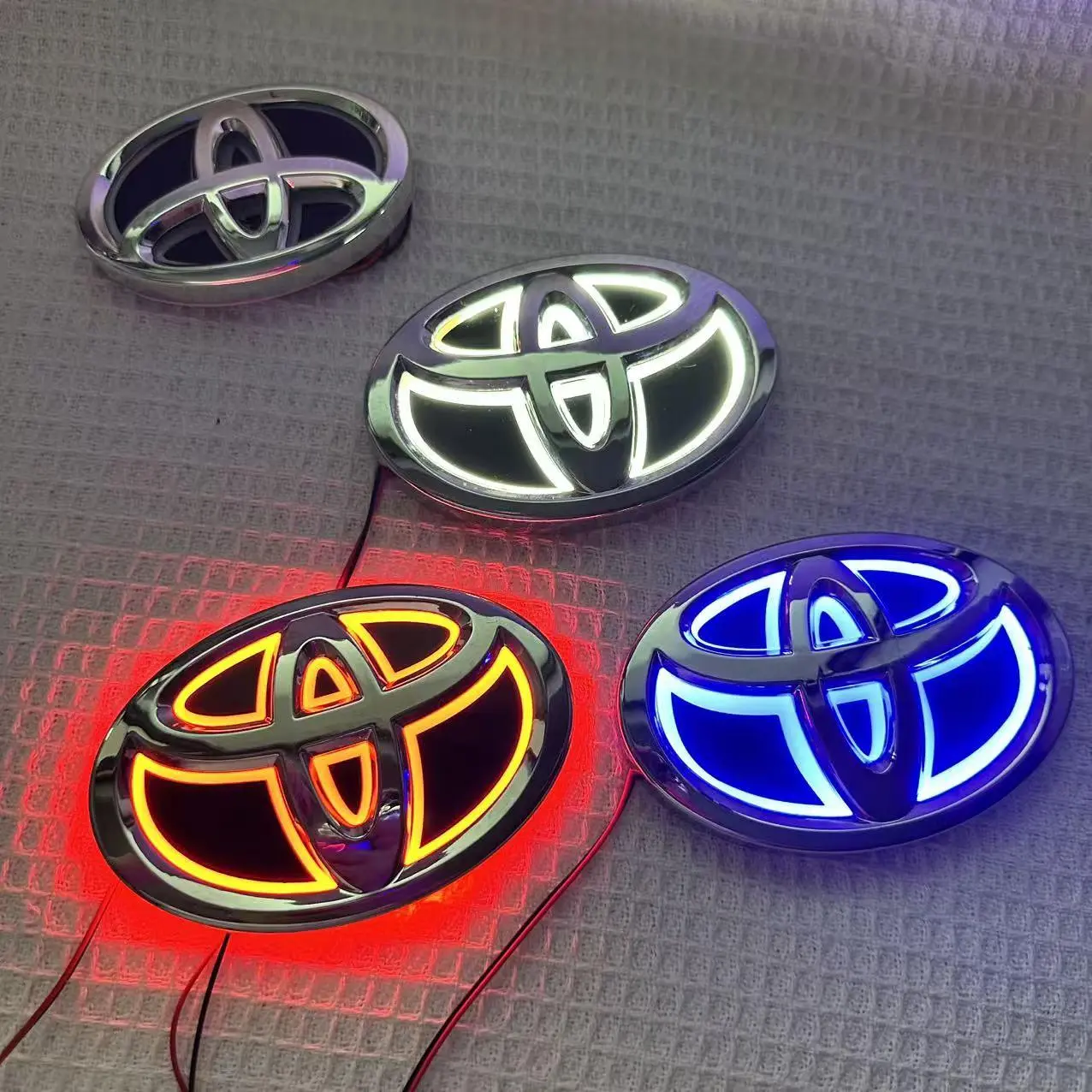 5D LED Illuminated Car Logo Light, Front Grille & Trunk Emblem Retrofit Lamp Compatible with Toyota Corolla Camry Prado Highlander Reiz Yaris Vios Land Cruiser Avalon Exterior Decor Parts